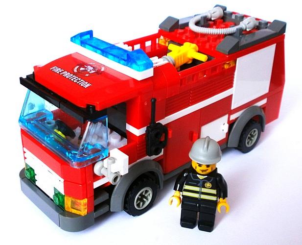 kreativ Figur Frustration Bricker - Construction Toy by Kazi 8054 Fire truck