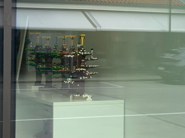 //st.bricker.ru/images/uploads/thumbs/optim/1/posts/lego_21037/21037-24.png