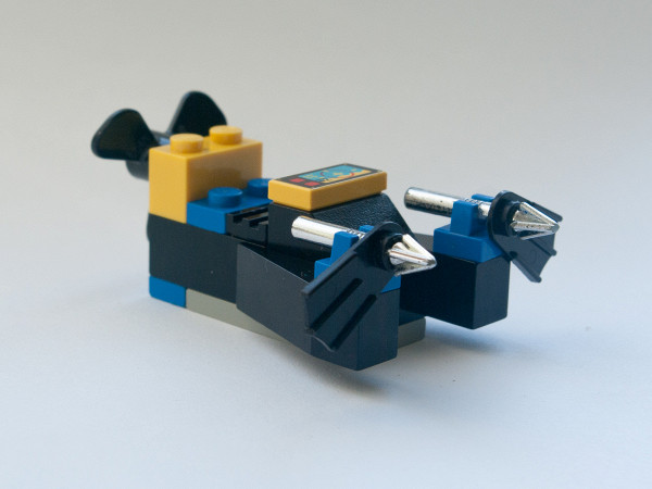 //st.bricker.ru/images/uploads/thumbs/optim/1/posts/LEGO_6100-15.jpg